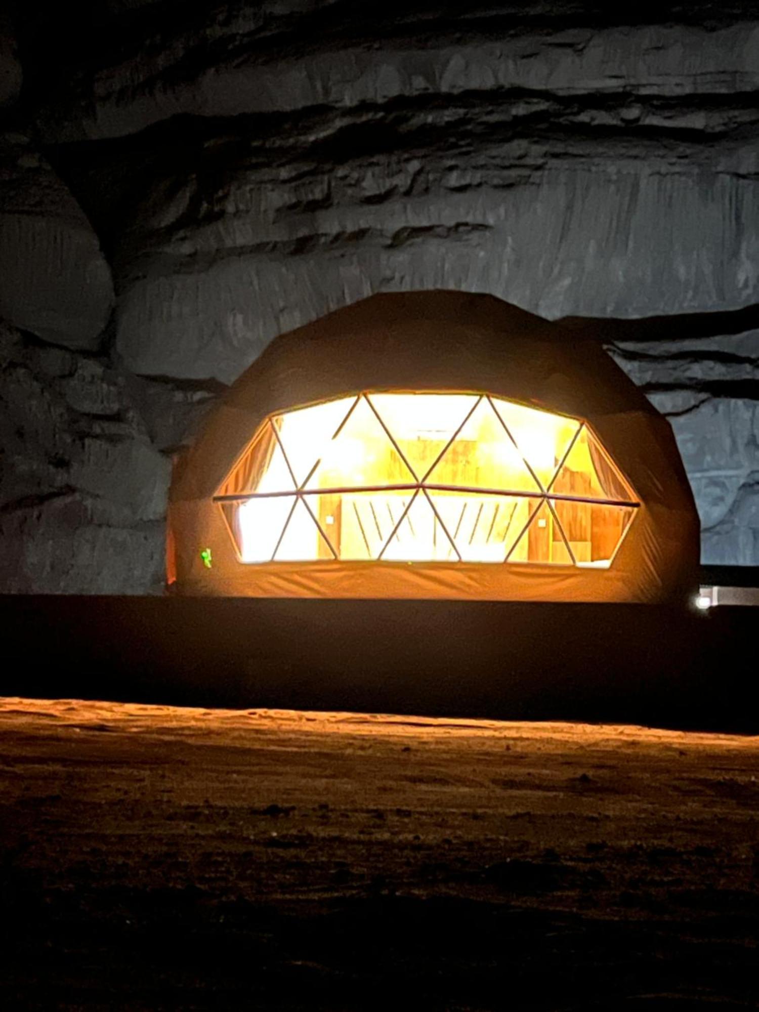 Moon Magic Valley Lägenhet Wadi Rum Exteriör bild
