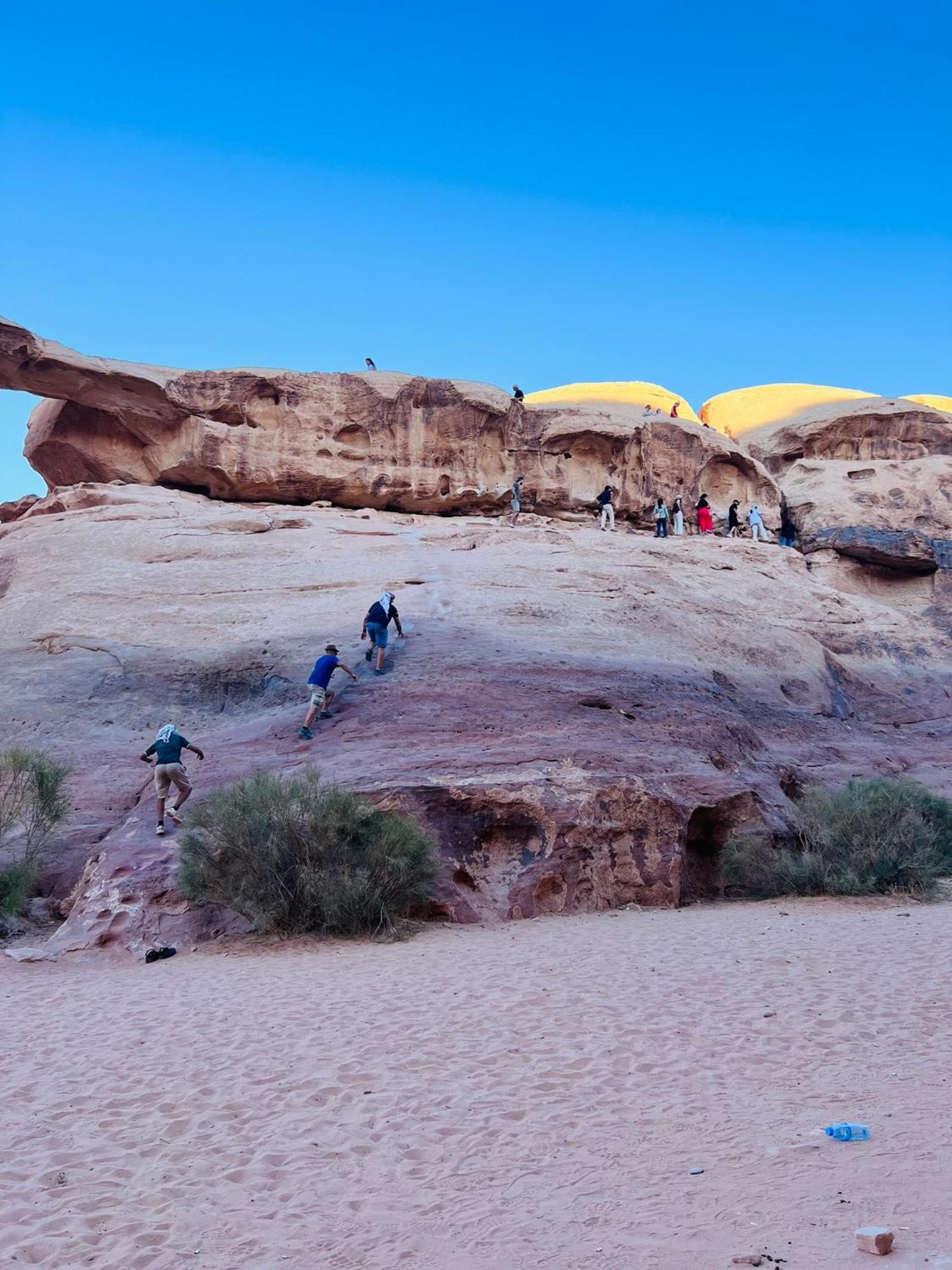 Moon Magic Valley Lägenhet Wadi Rum Exteriör bild